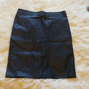 Faux Leather Pencil skirt